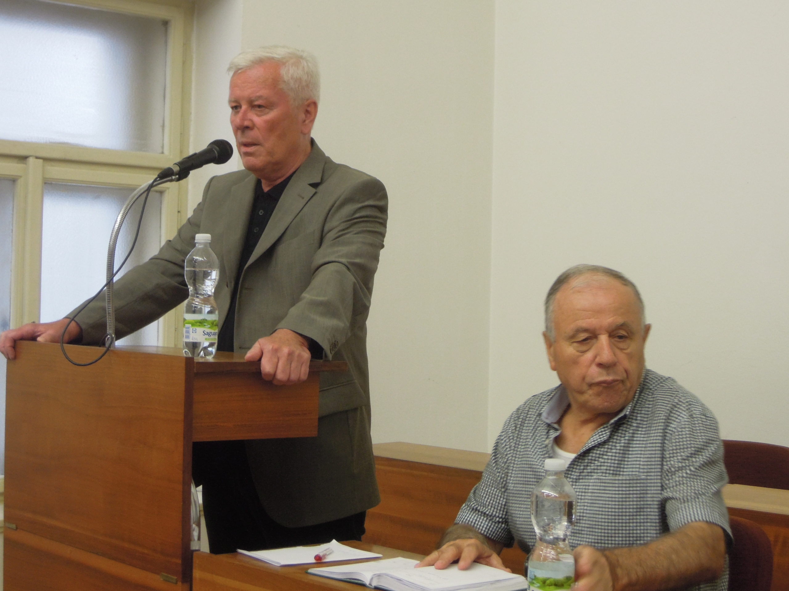 Kde národní zájem prohrává a co prosazuje kandidát českých vlastenců na Hrad